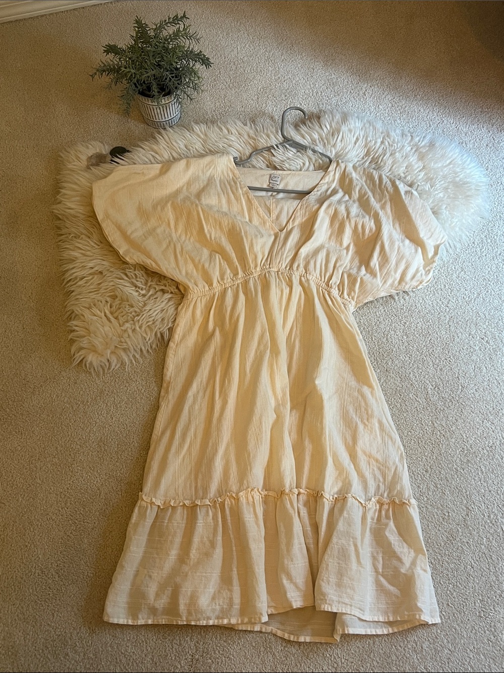 LOFT beach cream cotton dress Dress small